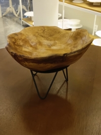 Gamela madeira  organica c/ suporte 28cm